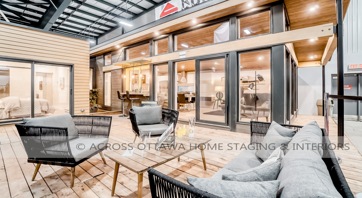 Entrance deck - Bonneville Model Home, 2019 Home and Garden Show